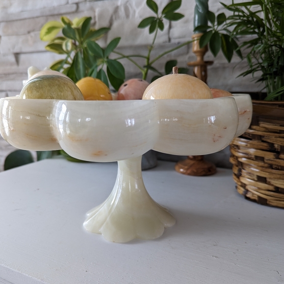 Onyx pedestal decorative fruit bowl - Picture 5 of 8
